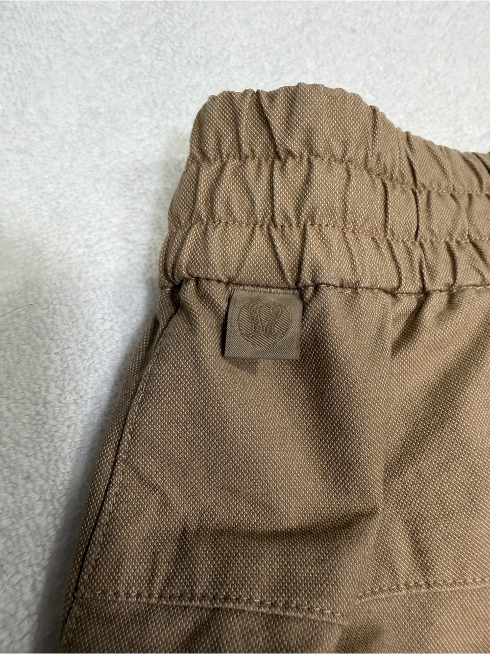 lululemon athletica Men's Drawstring Athletic Shorts - Tan - Picture 3 of 6
